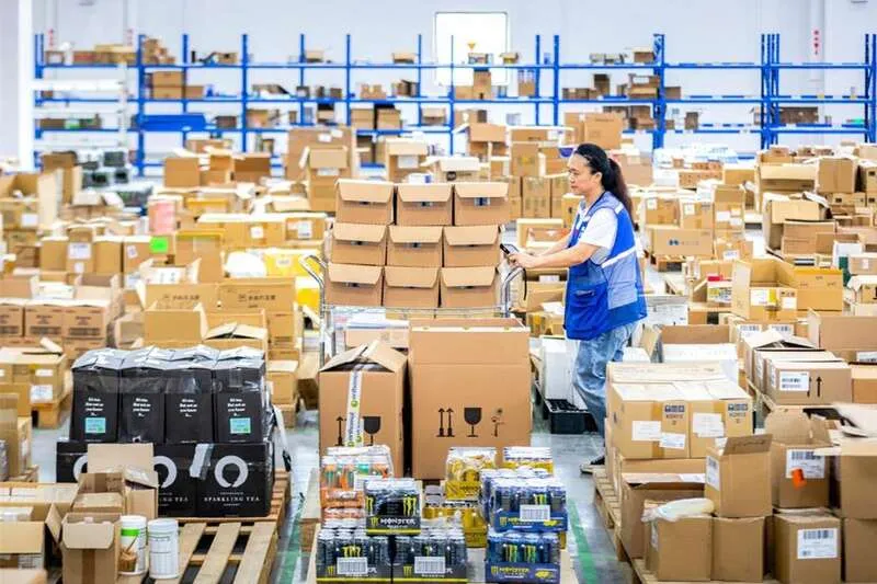 การสิ้นสุดการยกเว้นภาษีศุลกากรของสหรัฐฯ สำหรับพัสดุมูลค่าต่ำทำให้ต้นทุนของผู้ส่งสินค้าและผู้บริโภคเพิ่มขึ้น