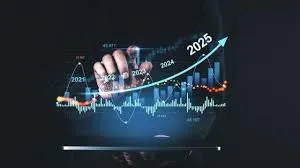 The US dollar rebounds strongly, the euro falls under pressure, and the Federal Reserve maintains a hawkish tone