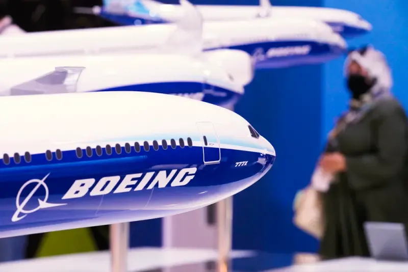 Trump's tariff war includes the sale of 400 Boeing aircraft, sending Boeing's stock price soaring 31% in six months.