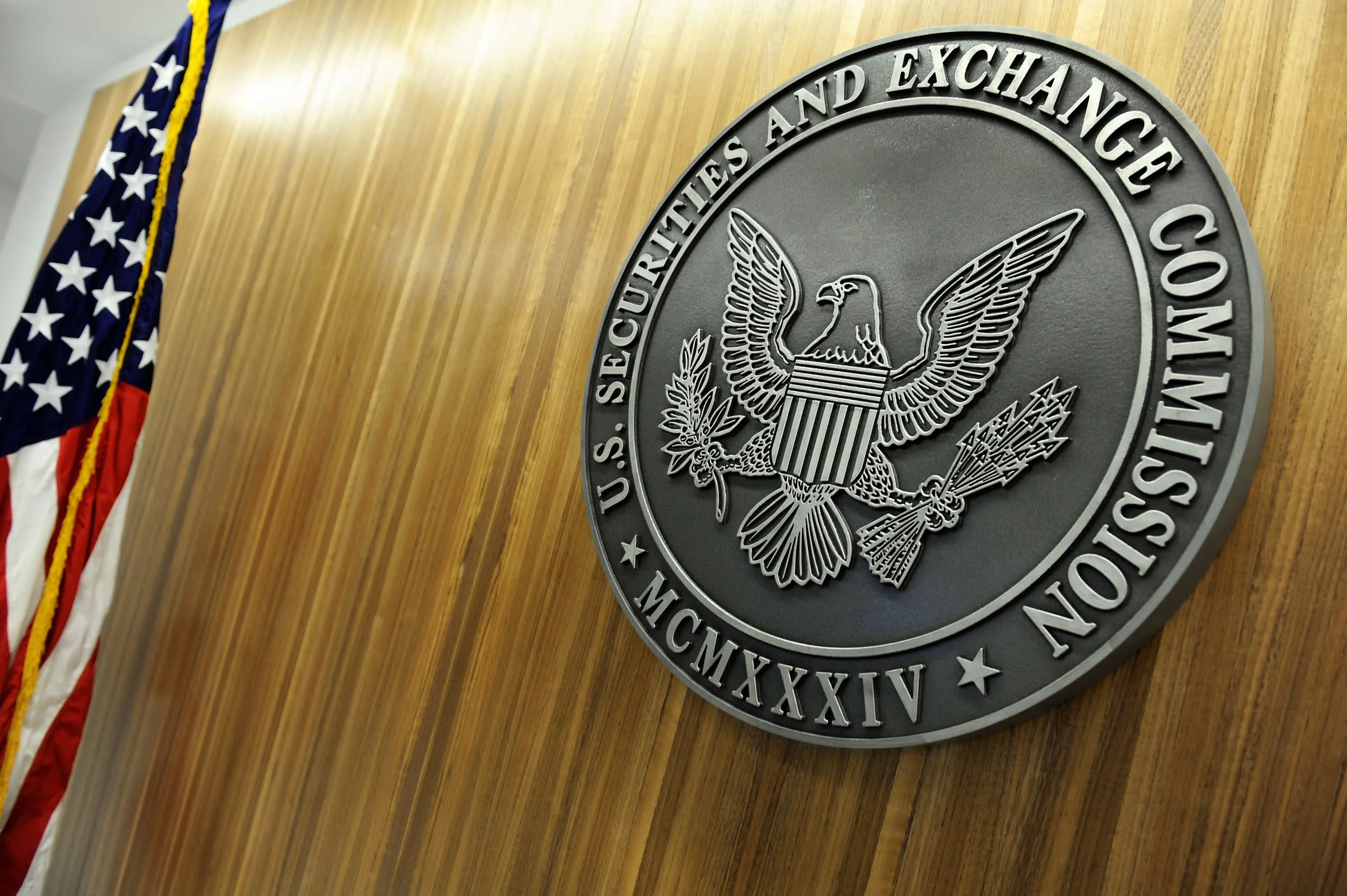 SEC Joins Global Regulators in Combating Tokenized Stocks