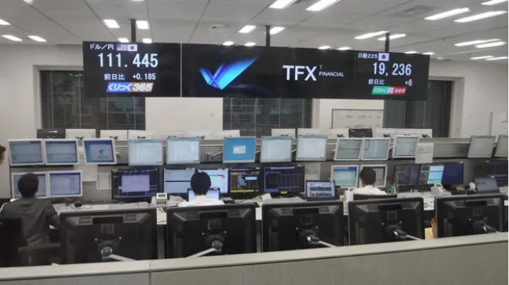 How BrokerHiveX Evaluates the Reliability of Forex Brokers